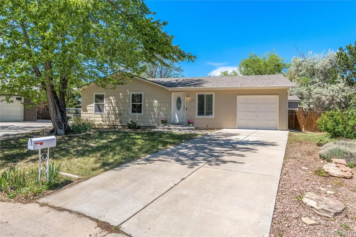 9609 W Eureka Place, Lakewood, CO 80227 - #1