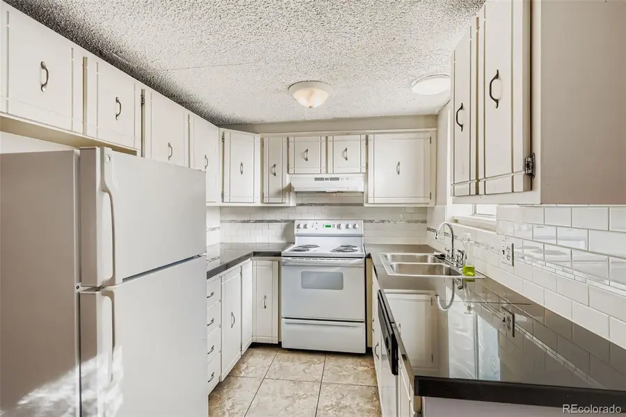 8060 W 9th Avenue #107, Lakewood, CO 80214 - Image #3