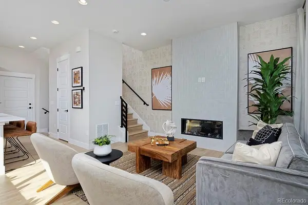 2876 S Machebeuf, Denver, CO 80236
