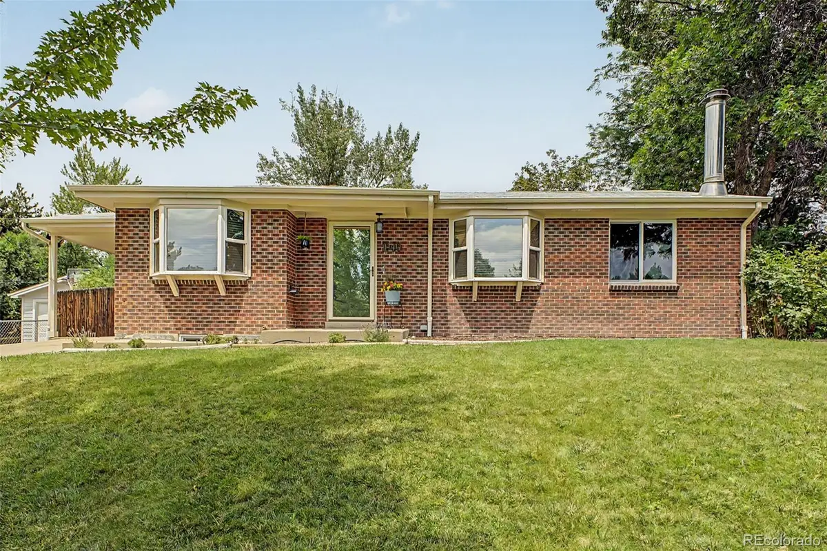 1040 W Longview Avenue, Littleton, CO 80120 - #1