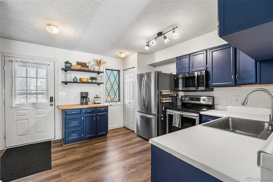 6738 S Independence Street, Littleton, CO 80128 - #3