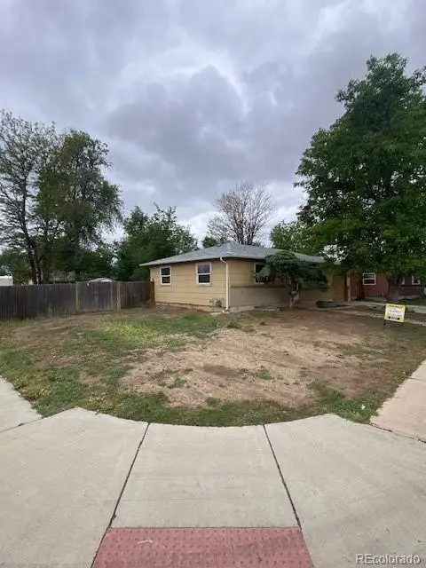 5551 Auckland Way, Denver, CO 80239 - #3