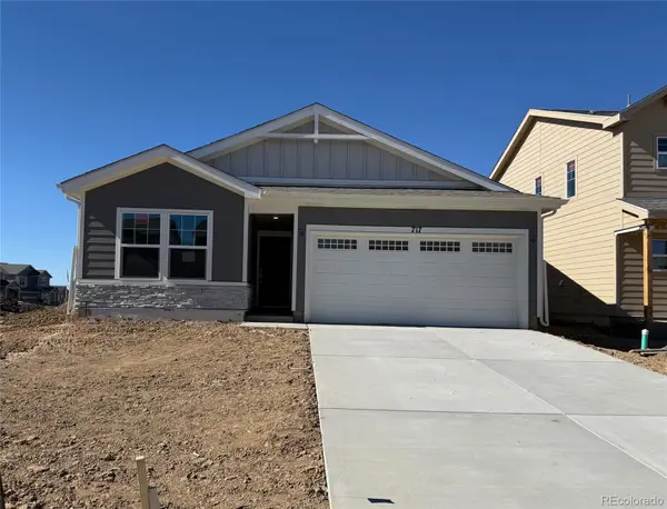 786 N Carrie Court, Watkins, CO 80137