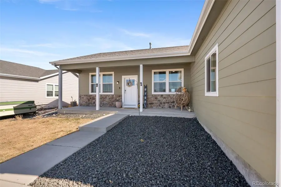 84 S 4th Avenue, Deer Trail, CO 80105 - #2