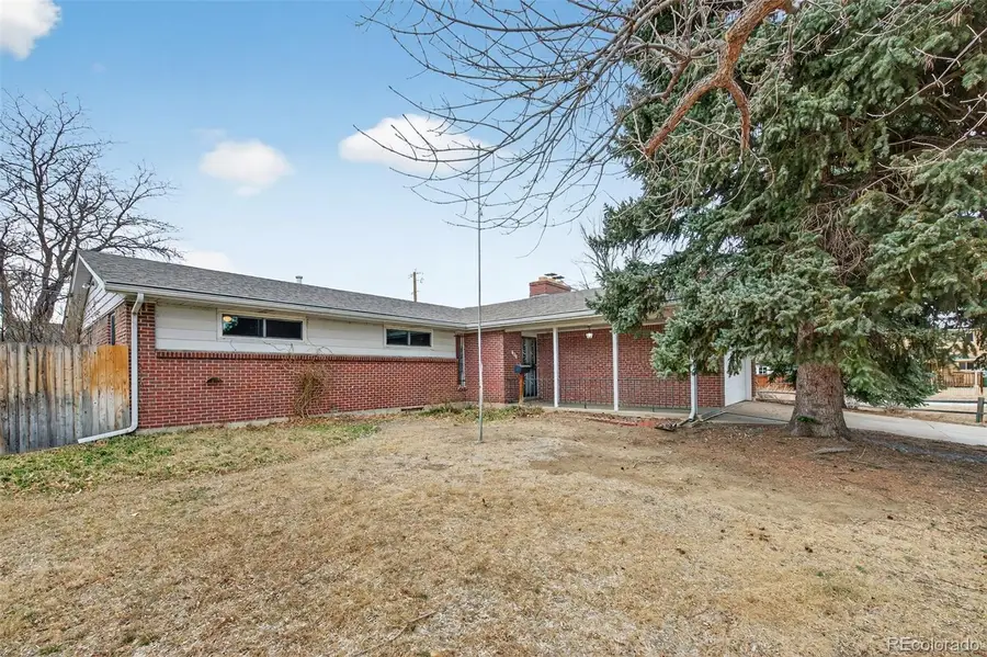 3303 S Verbena Court, Denver, CO 80231 - Image #2