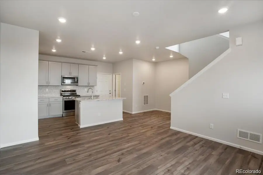 6357 N Netherland Court, Aurora, CO 80019 - #2