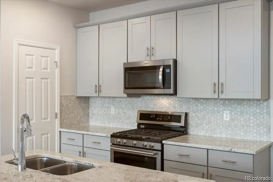 6357 N Netherland Court, Aurora, CO 80019 - #3