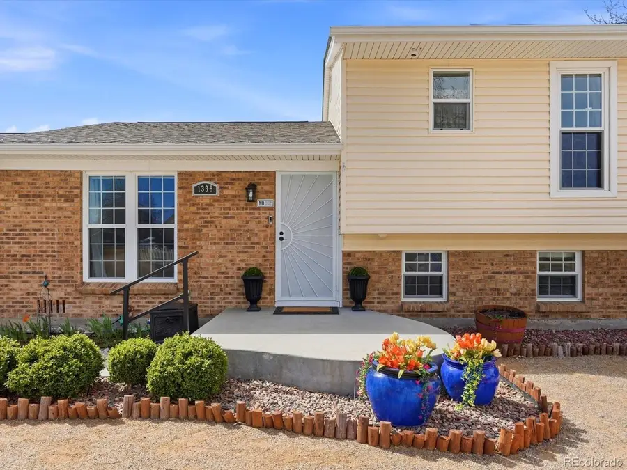 1338 S Lewiston Way, Aurora, CO 80017 - #2