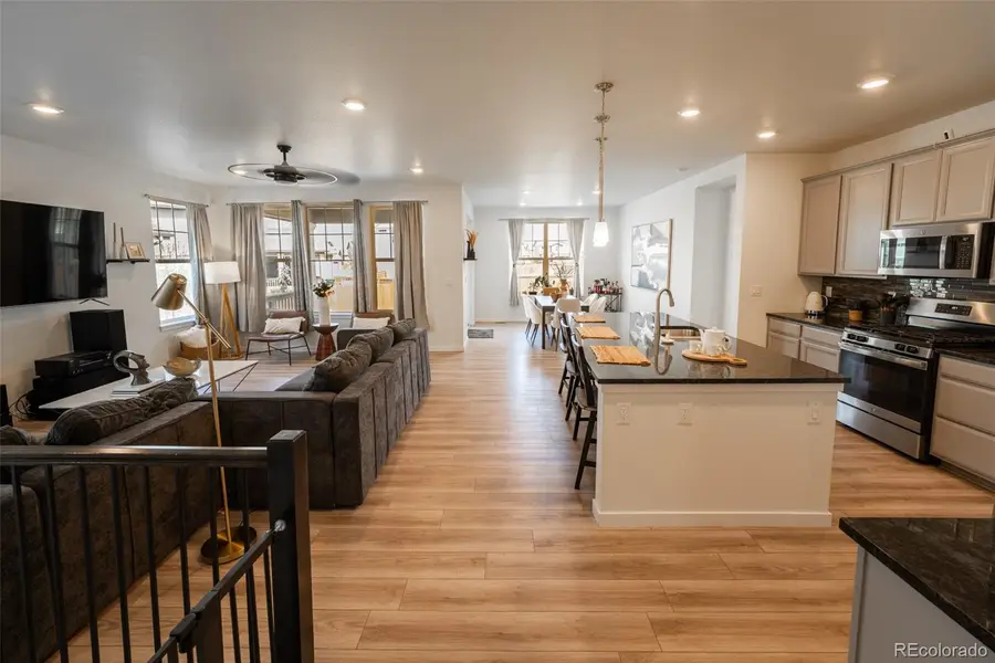 1056 S Elk Way, Aurora, CO 80018 - Image #3