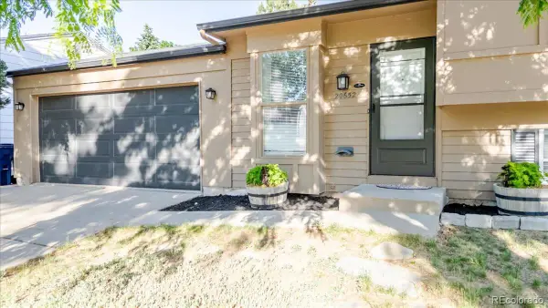 20652 E Batavia Drive, Aurora, CO 80011
