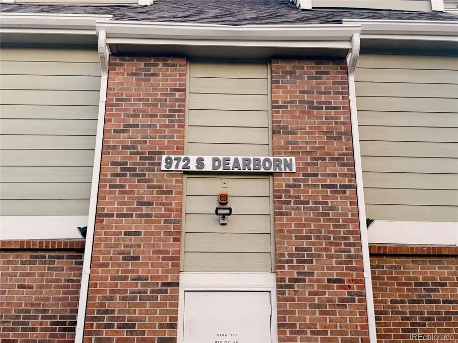 972 S Dearborn Way #17, Aurora, CO 80012 - Image #2