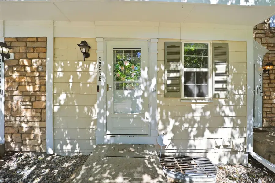 9509 W Coal Mine Avenue #B, Littleton, CO 80123 - #2