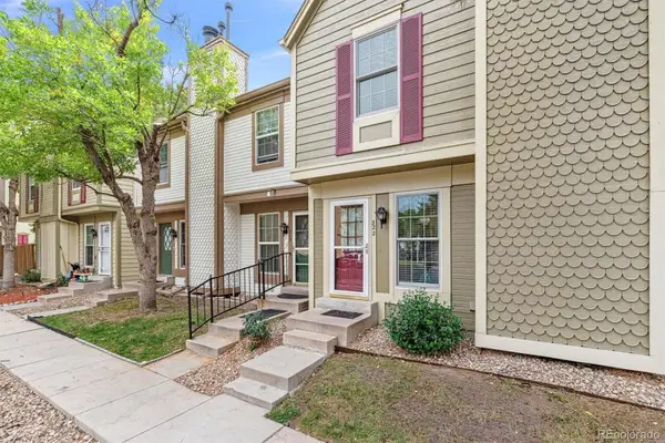 1811 S Quebec Way #222, Denver, CO 80231