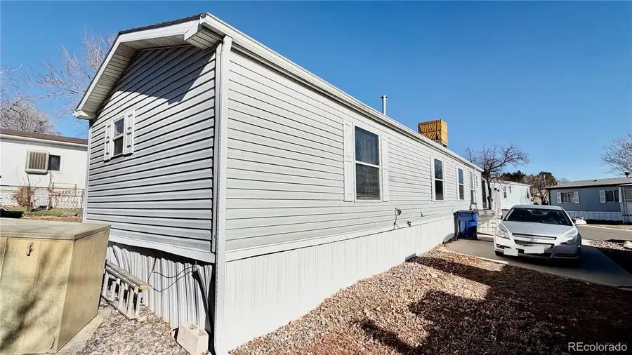 1801 W 92nd Avenue, Federal Heights, CO 80260 - Image #2