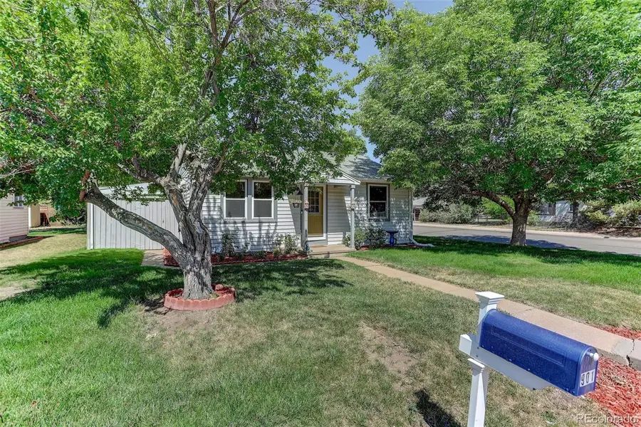 901 S Locust Street, Denver, CO 80224 - #2