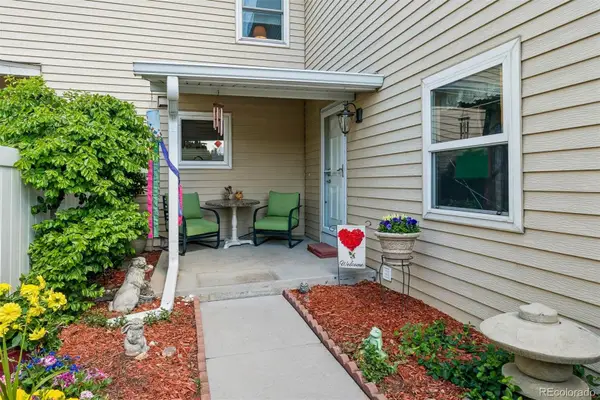 2446 S Vaughn Way #E, Aurora, CO 80014