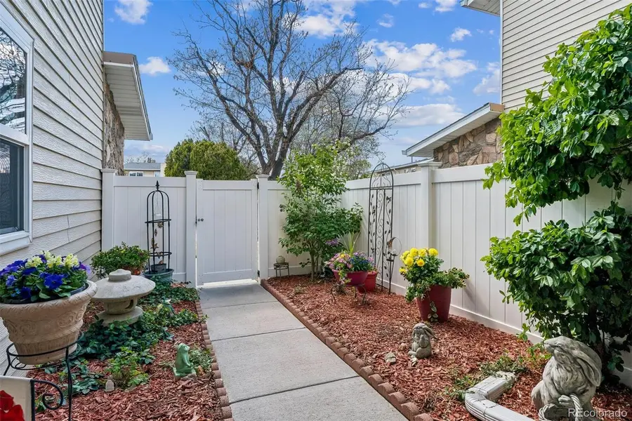 2446 S Vaughn Way #E, Aurora, CO 80014 - #2