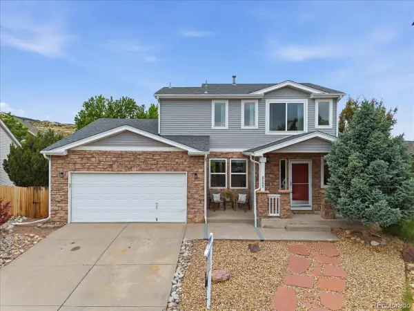 8205 Eagleview Drive, Littleton, CO 80125