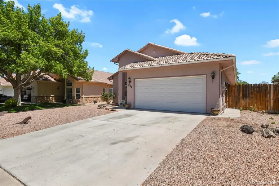 932 Pinecrest Drive, Pueblo, CO 81005 - #3
