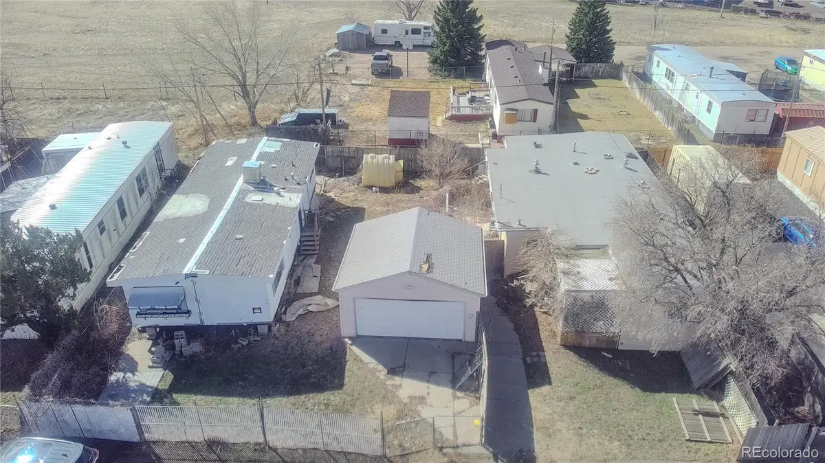 10 & 11 Royal M H Park, Byers, CO 80103 - #1