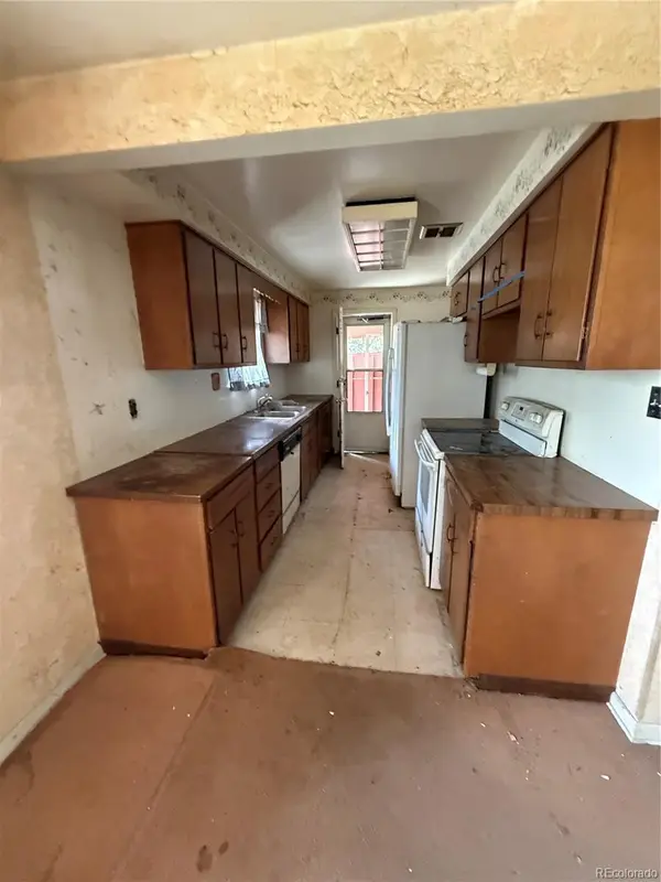8110 W 64th Avenue, Arvada, CO 80004