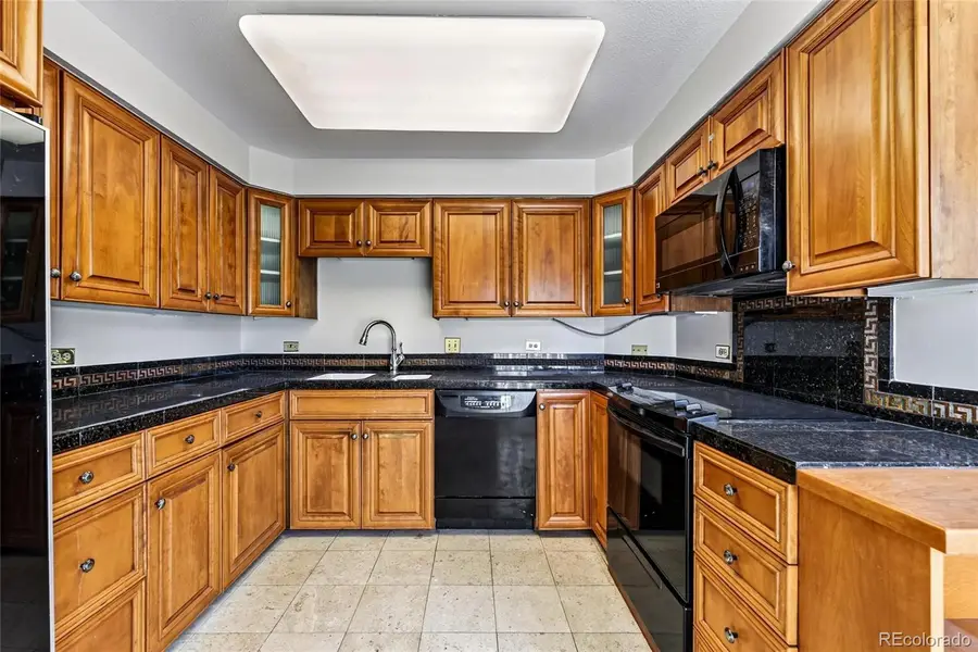 2000 E 12th #4, Denver, CO 80206 - #3