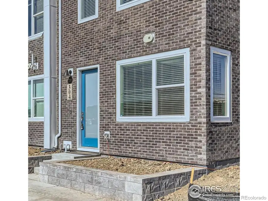 304 Geneva Street, Aurora, CO 80010 - Image #2