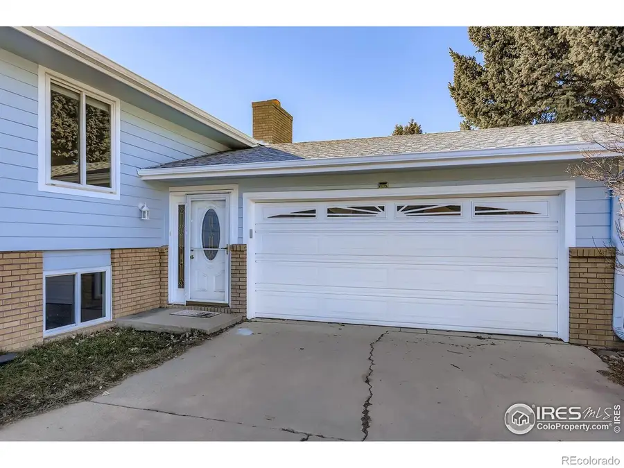233 La Paz Place, Longmont, CO 80501 - Image #2