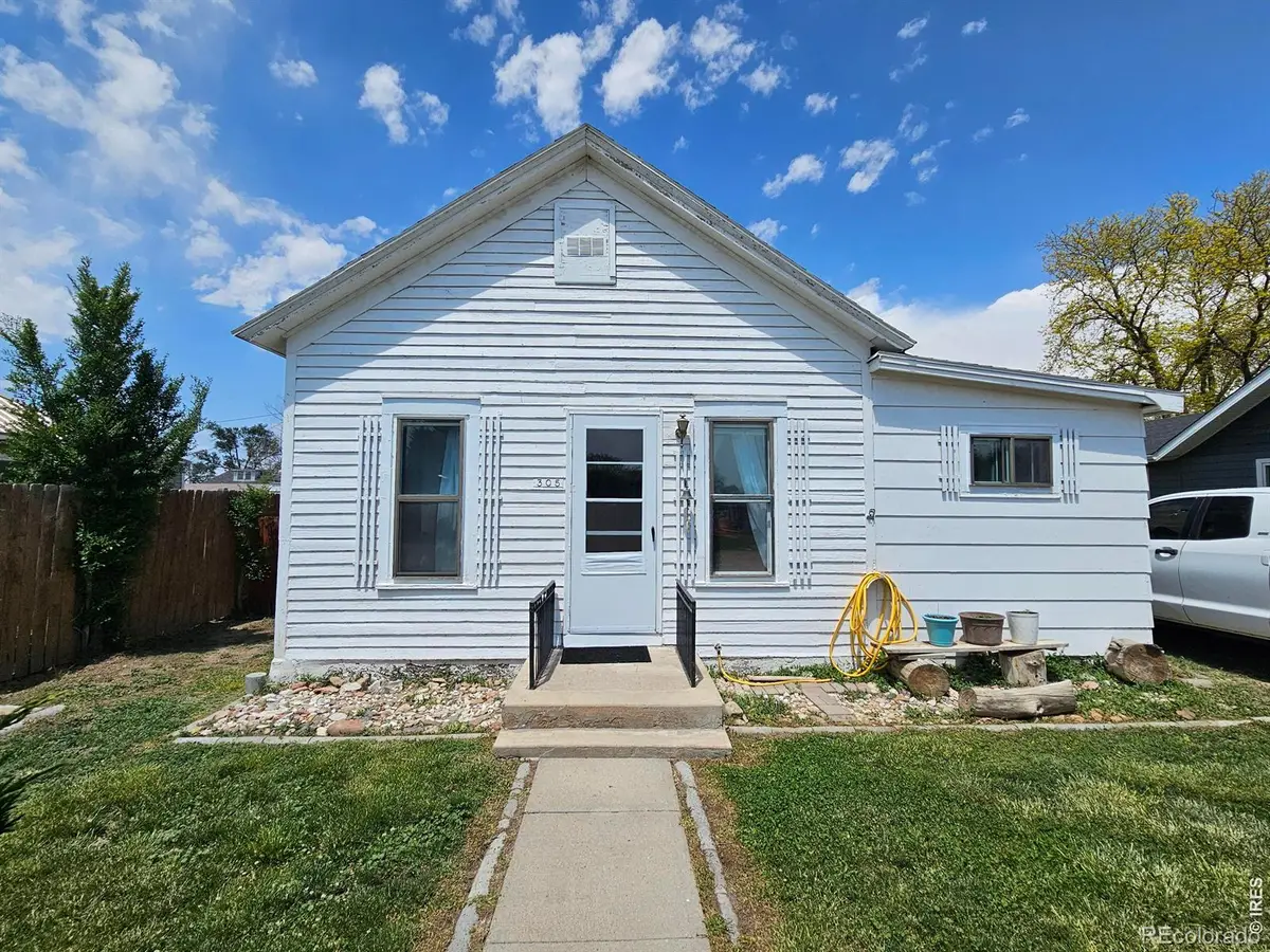 305 W 1st Avenue, Iliff, CO 80736 - #1