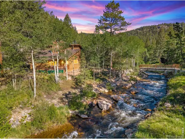 21692 S Saint Vrain Drive, Lyons, CO 80540