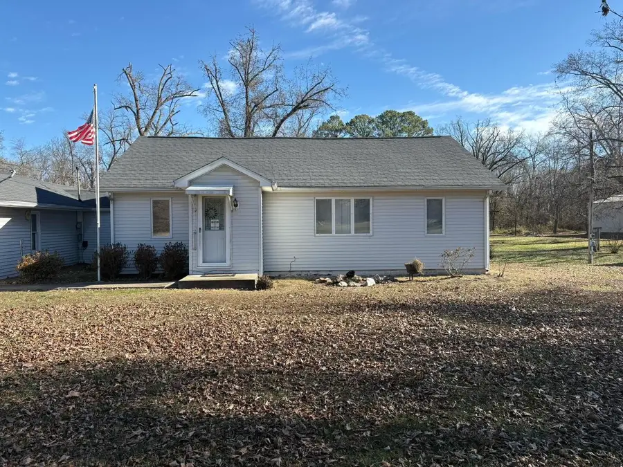 11412 State Highway 37 N, Benton, IL 62812 - #2