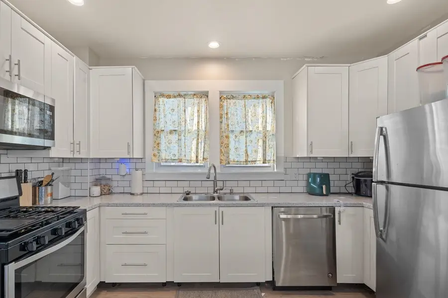 418 20th Avenue, Moline, IL 61265 - Image #2