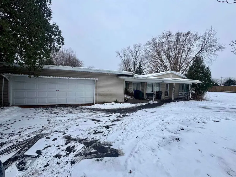 2435 E 41st Street, Davenport, IA 52806 - Image #3