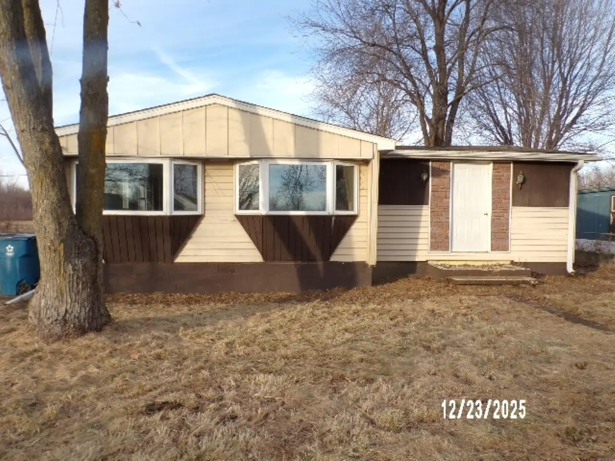 16713 10th Avenue, Carbon Cliff, IL 61239 - Image #1