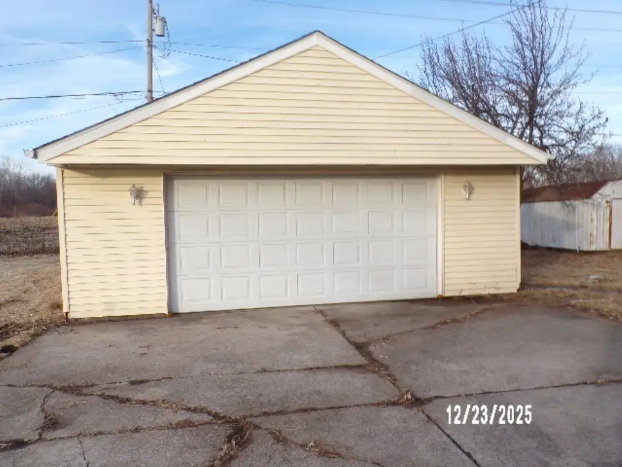 16713 10th Avenue, Carbon Cliff, IL 61239 - Image #3