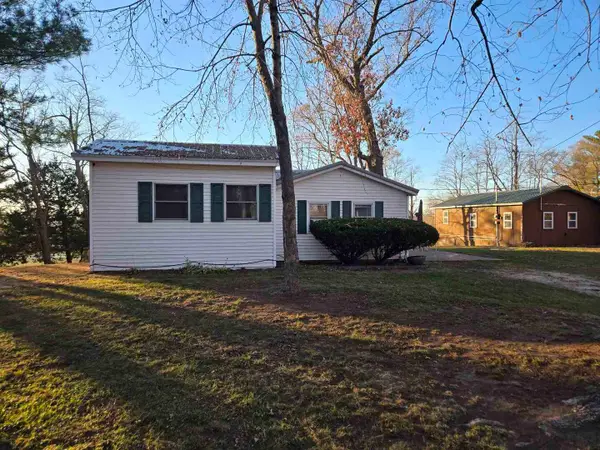 930 42nd Street, New Boston, IL 61272