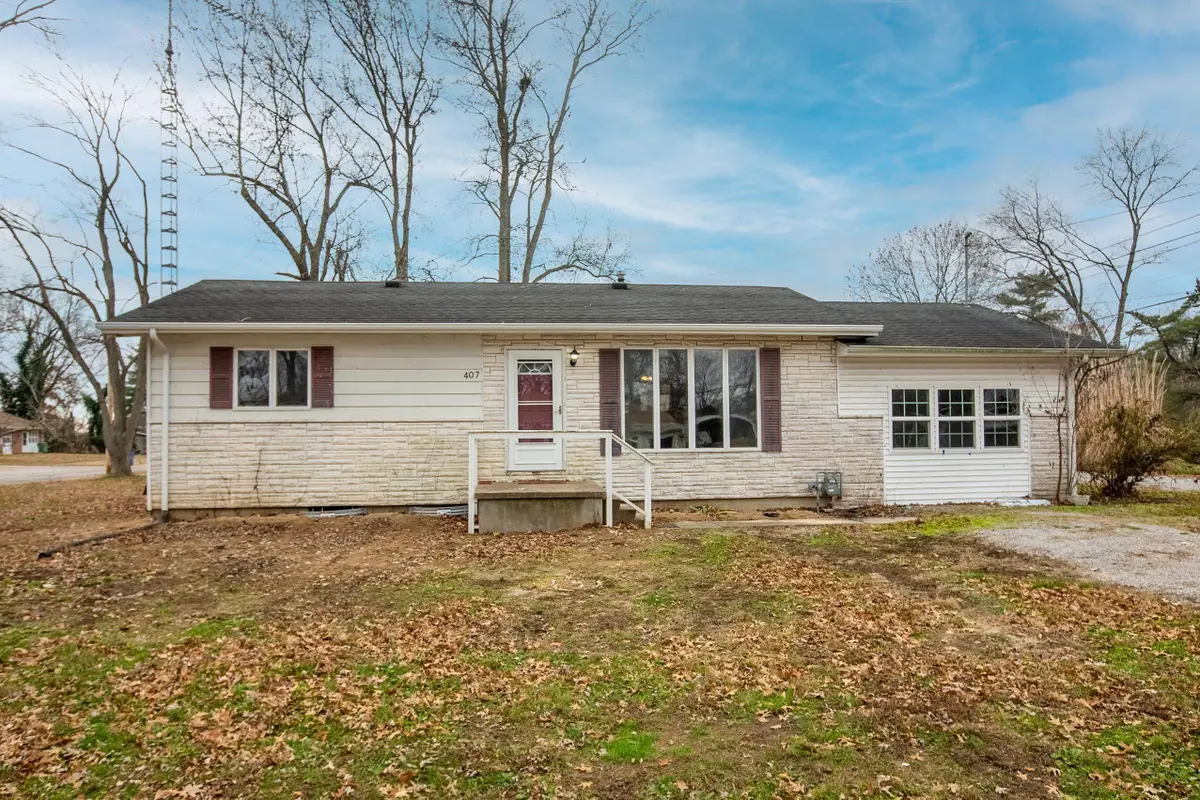 407 E Milster Street, Elkville, IL 62932 - Image #1