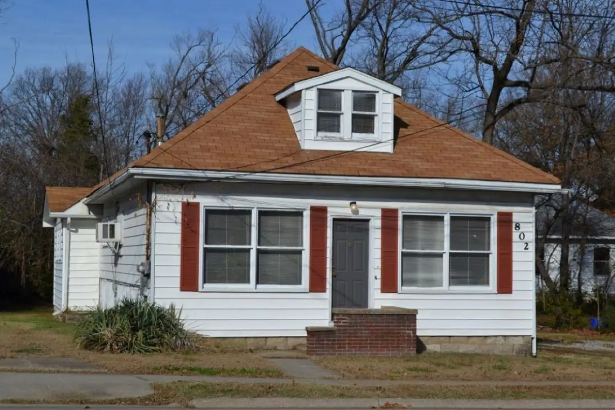 802 W Walnut Street, Carbondale, IL 62901 - Image #1