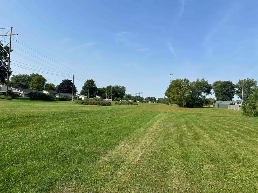 6658 Division Street, Davenport, IA 52806 - Image #2