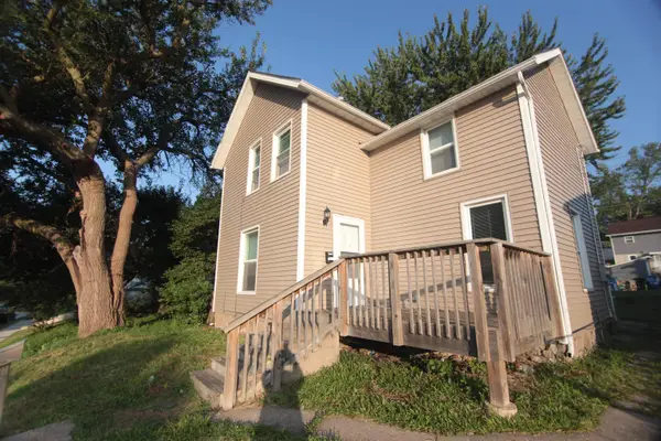 818 Charloette Street, Davenport, IA 52803