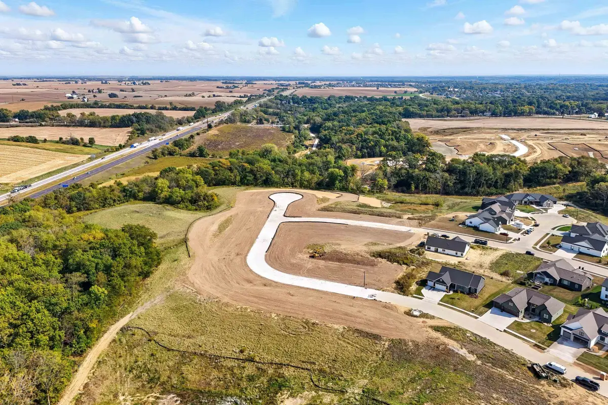 7208 Alvie Court, Bettendorf, IA 52722 - Image #1