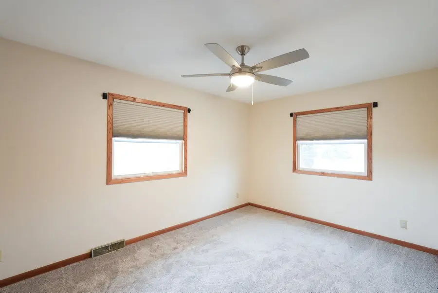 2538 E Garfield St Street, Davenport, IA 52803 - Image #2