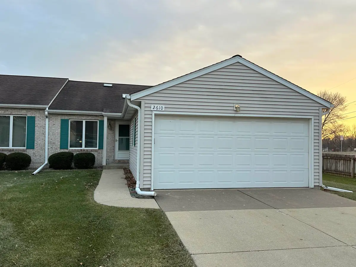 2610 38th Street #2610, Moline, IL 61265 - Image #1