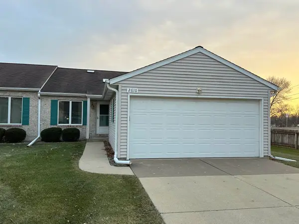 2610 38th Street #2610, Moline, IL 61265