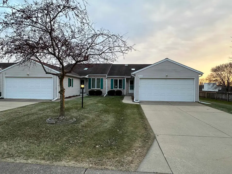 2610 38th Street #2610, Moline, IL 61265 - Image #2