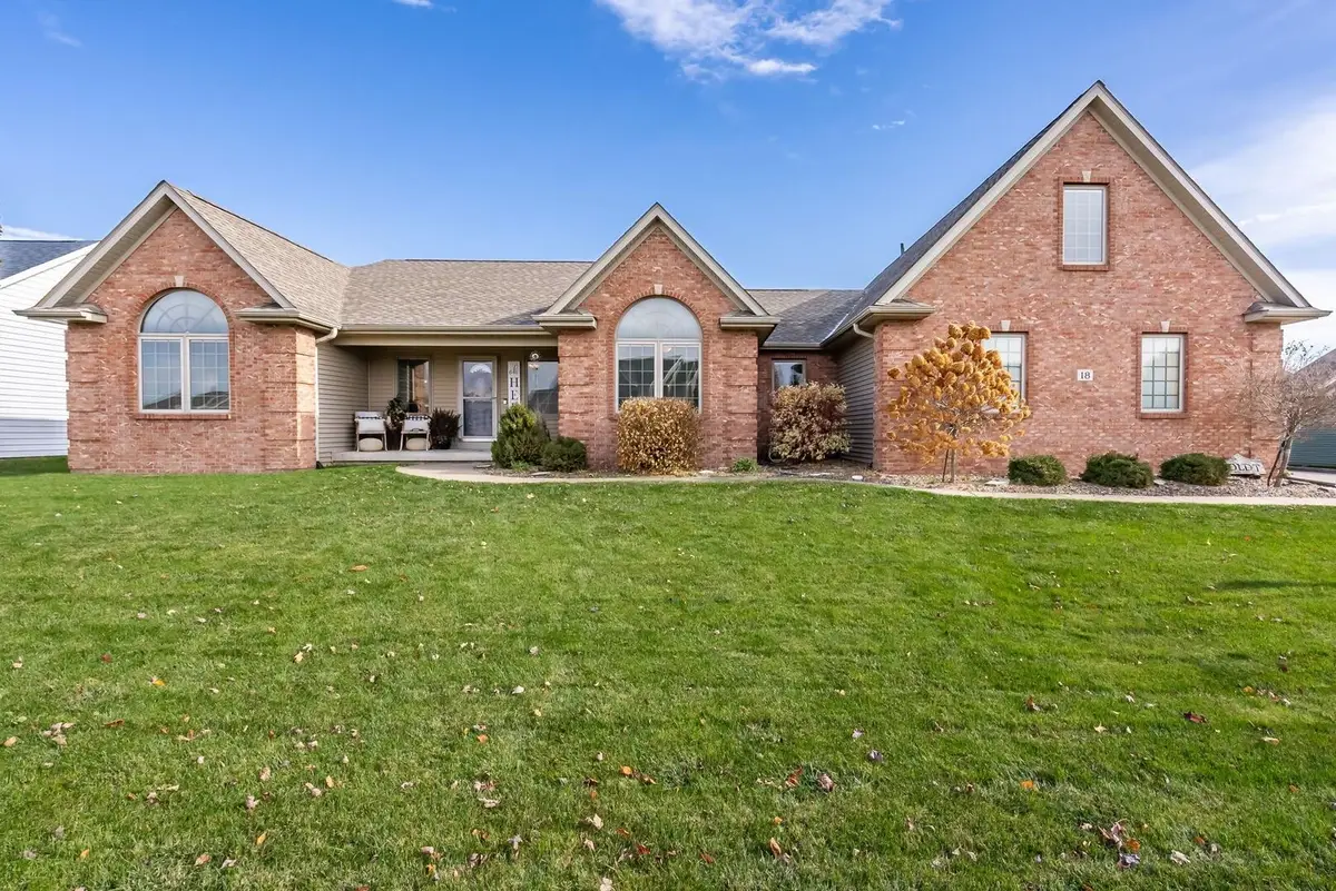 18 Nicholas Court, Eldridge, IA 52748 - Image #1