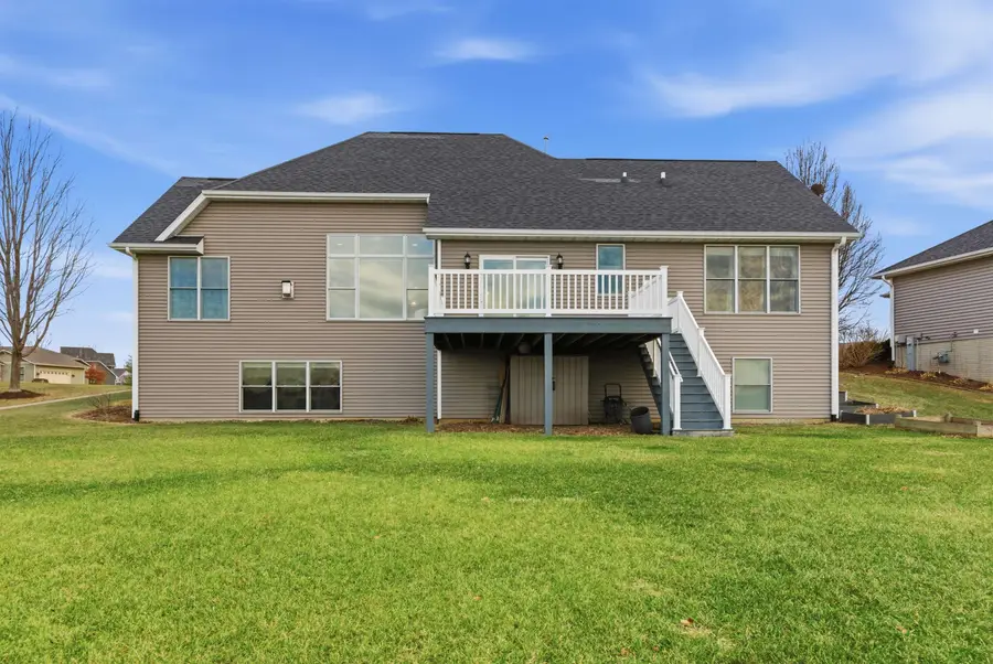 6478 Spring Creek Dr Drive, Bettendorf, IA 52722 - Image #2