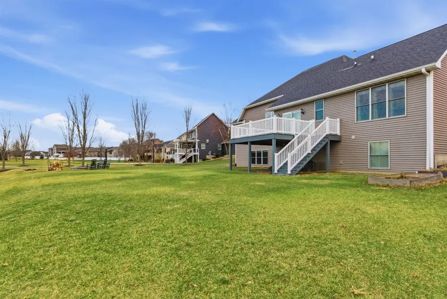 6478 Spring Creek Dr Drive, Bettendorf, IA 52722 - Image #3