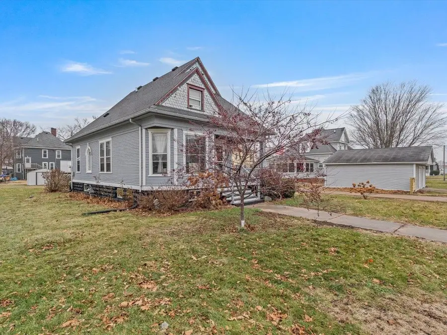 517 12th Street, Dewitt, IA 52742 - Image #2