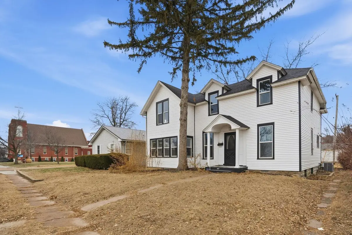 807 14th Avenue, Fulton, IL 61252 - Image #1